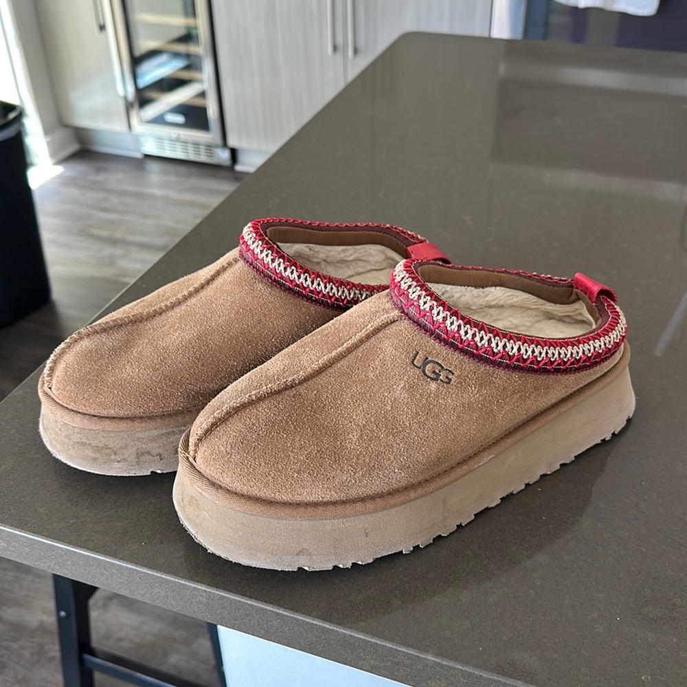 Uggs Women’s Tazz Chestnut Shoes
